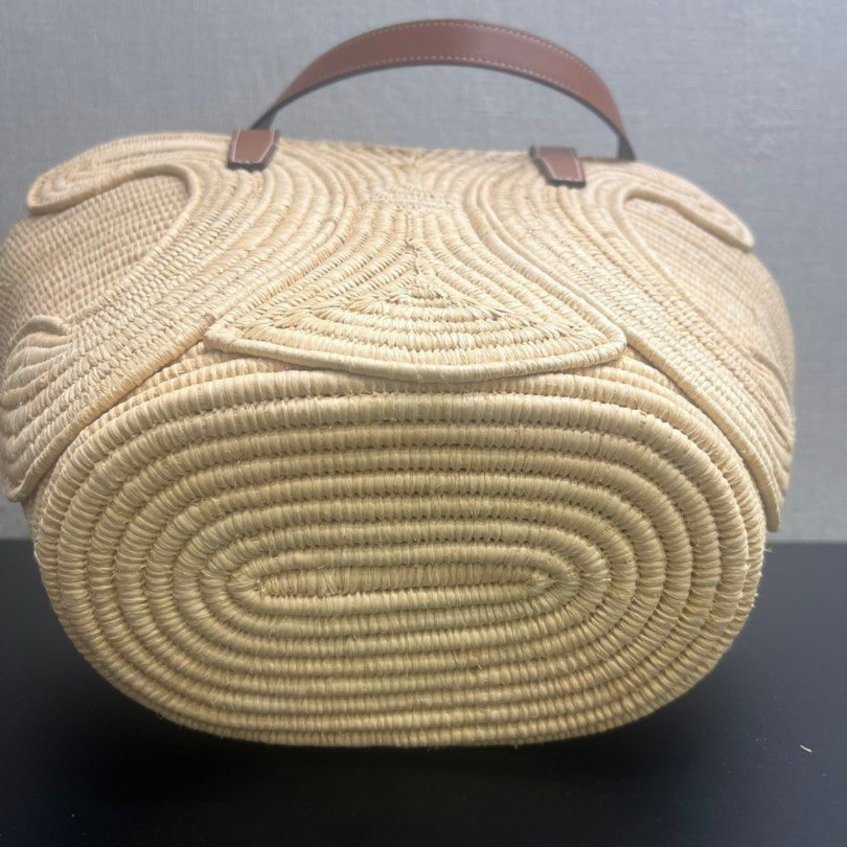 CELINE CLASSIC SMALL BASKET WITH WOVEN TRIOMPHE IN RAFFIA AND CALFSKIN